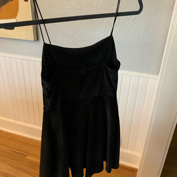 Urban outfitters black velvet dress - Picture 4 of 4
